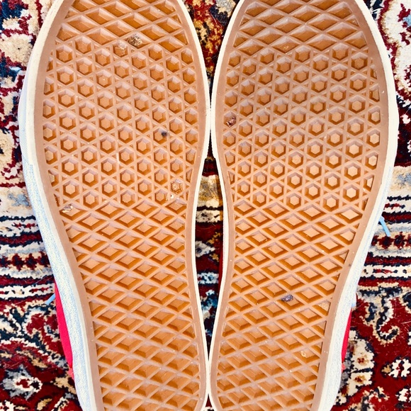 Cherry Red🍒 Old Skool Vans - Picture 6 of 8